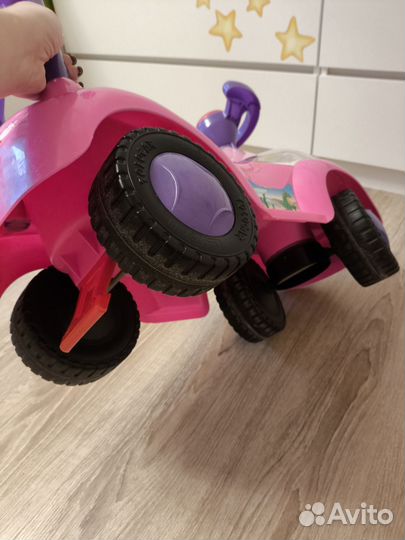 Машинка каталка толокар музыкальная для девочки