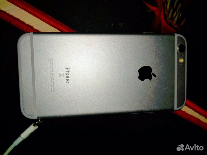 iPhone 6S, 64 ГБ