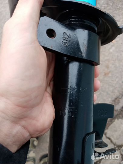 Стойка амортизатора и пружина мазда 3 BK