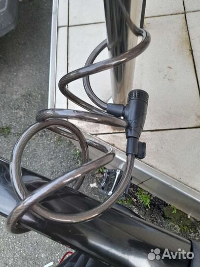 Велосипед на литых дисках BMW