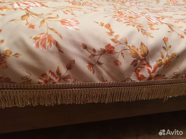 Покрывало бежевое