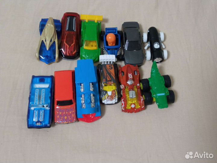 Машинки хотвилс