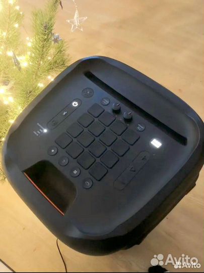 Аудиосистема JBL PartyBox 1000