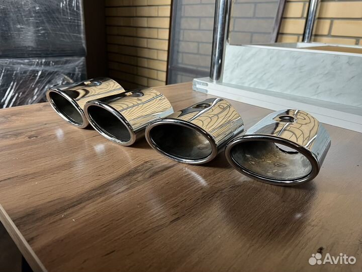 Насадки на глушитель от VW Tiguan R и задняя банка