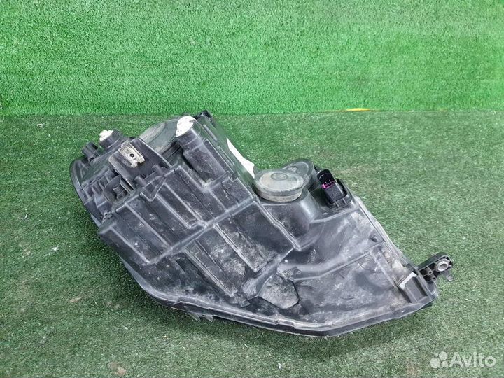 Фара левая Volkswagen Caddy