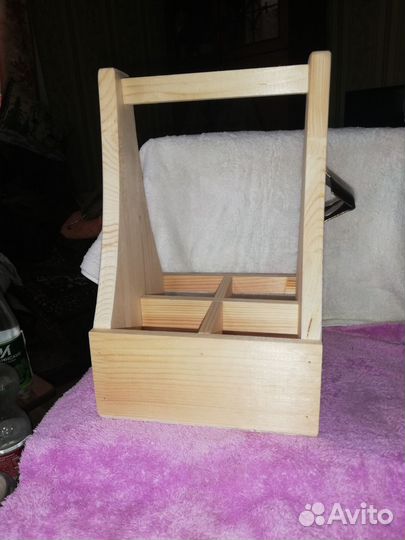 Ящик для пива на 4 бутылки дерево. С открывашкой