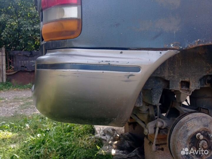 Задний бампер Ниссан Серена 23 кузов