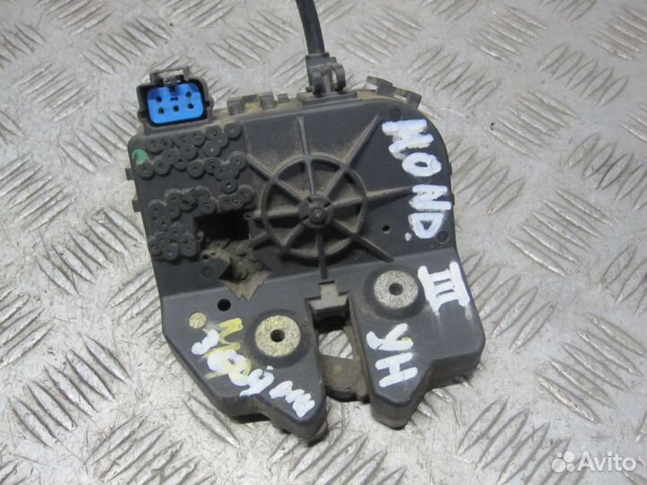 Замок двери багажника Ford Mondeo 3