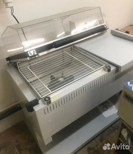 Тepмоусaдочный упaковочный аппаpат BSF5540 в сборе