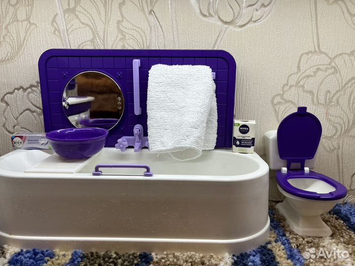 Мебель для кукольного домика