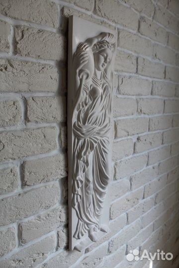 Гипсовый барельеф ''Девушка с кувшином''