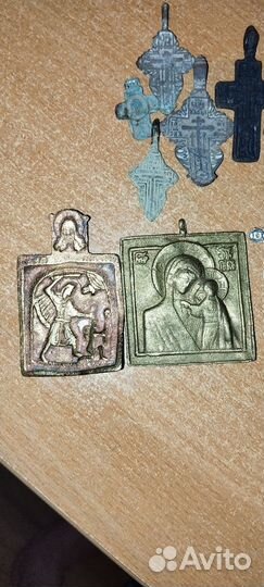 Старинные кресты и подвески