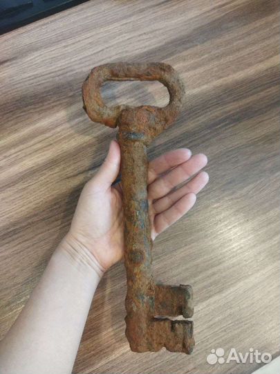 Ключ амбарный