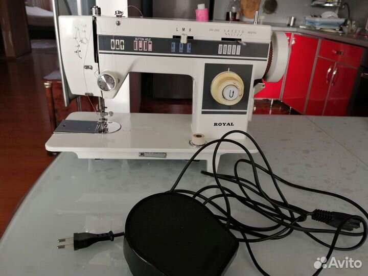 Швейная машина