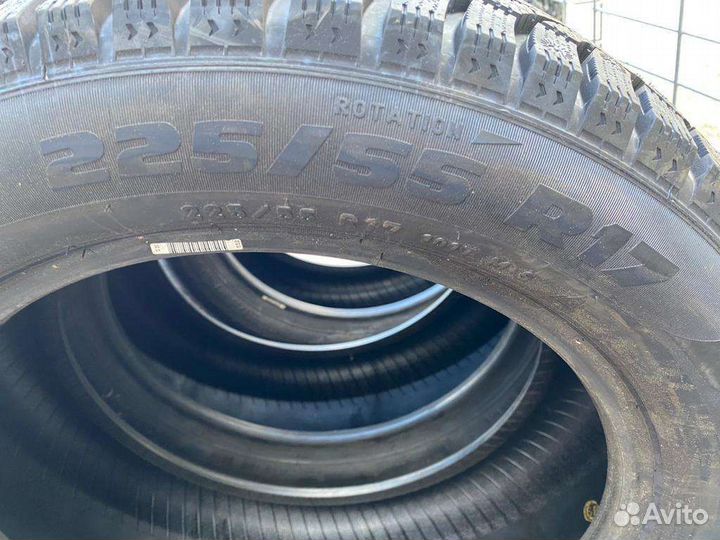 Pirelli Formula Ice 225/55 R17 101T