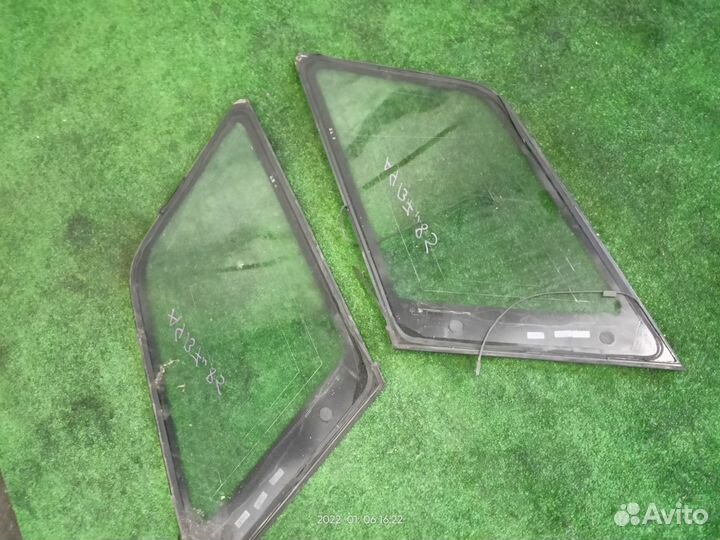 Стекло собачника пара Audi A4 Avant B7 BGB 2005