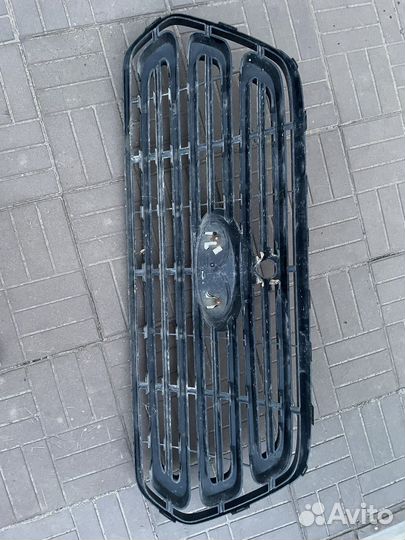 Решетка радиатора Ford transit