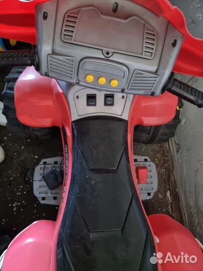 Детский квадроцикл на аккумуляторе