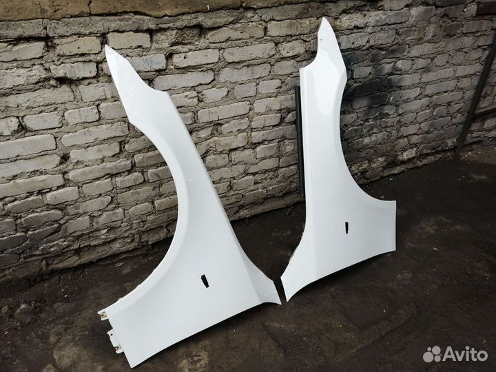 Крыло переднее белое бмв Е60 Е61