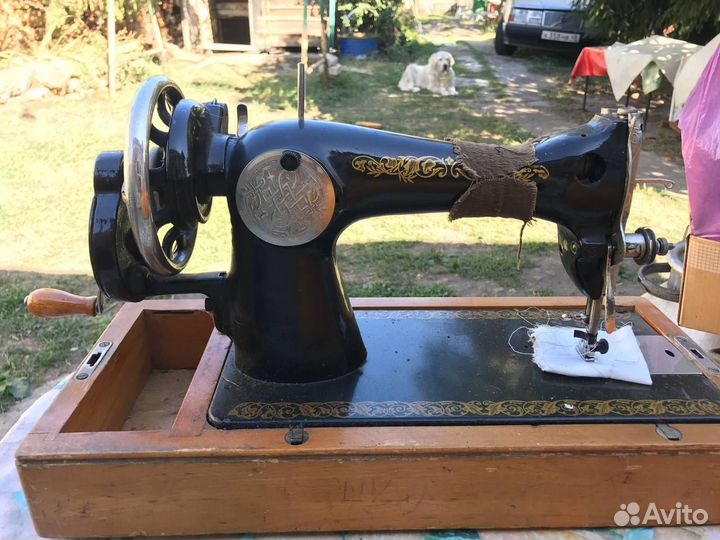 Ручная швейная машинка Подольск