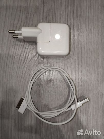 Apple iPad 3 Wi-Fi 4G 32 Гб