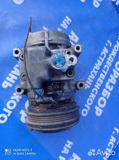 Компрессор кондиционера Mazda Familia B6 1990