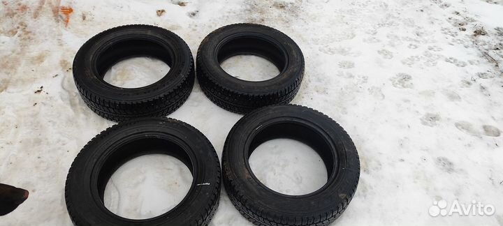 Dunlop SP Winter Ice 01 205/60 R16