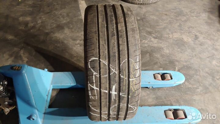 Goodyear Eagle F1 Asymmetric 3 275/35 R22 104Y