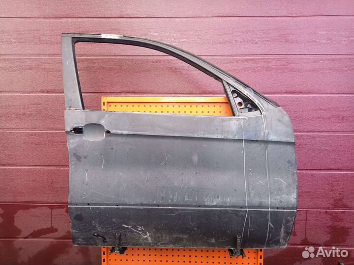 Дверь правая Bmw e 53