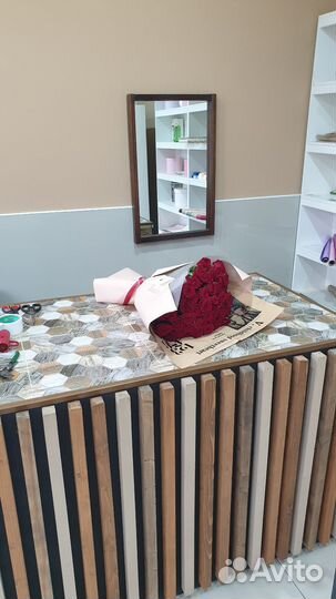 Свежие розы. Доставка цветов