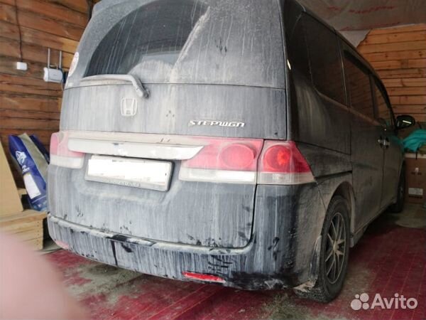 Фаркоп Honda Stepwgn 2005-2009