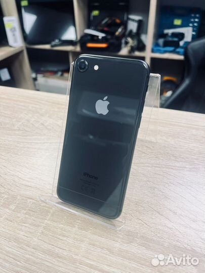 iPhone 8, 64 ГБ