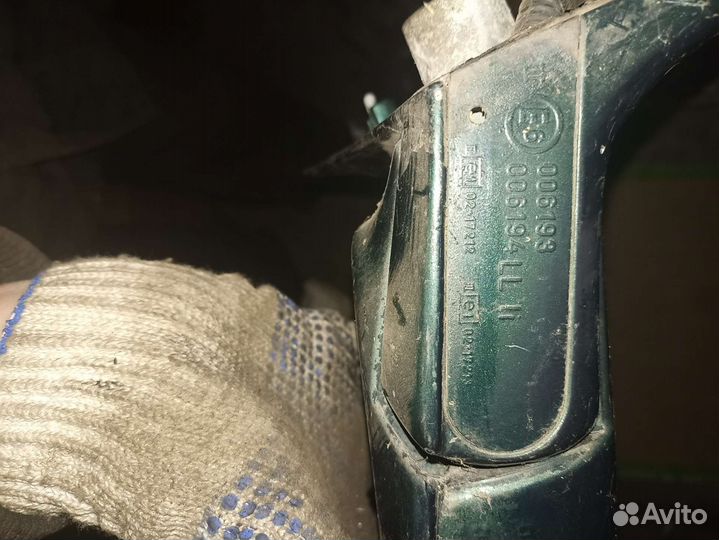 Зеркало левое BMW 7 E32