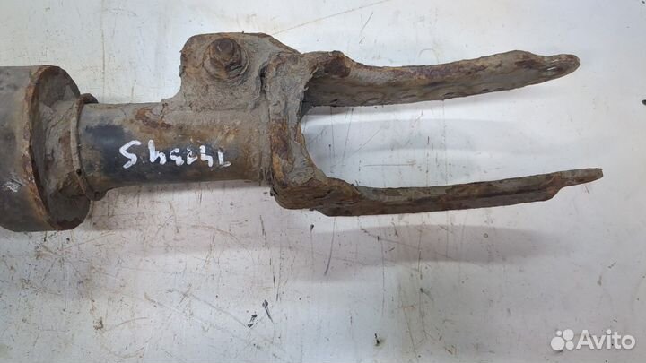 Рычаг подвески Volkswagen Touareg, 2004