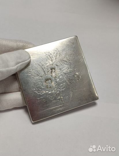 Серебряная коробочка