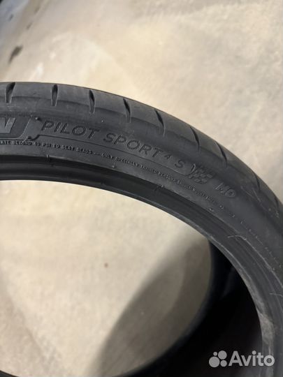 Michelin Pilot Sport 4 S 245/35 R20