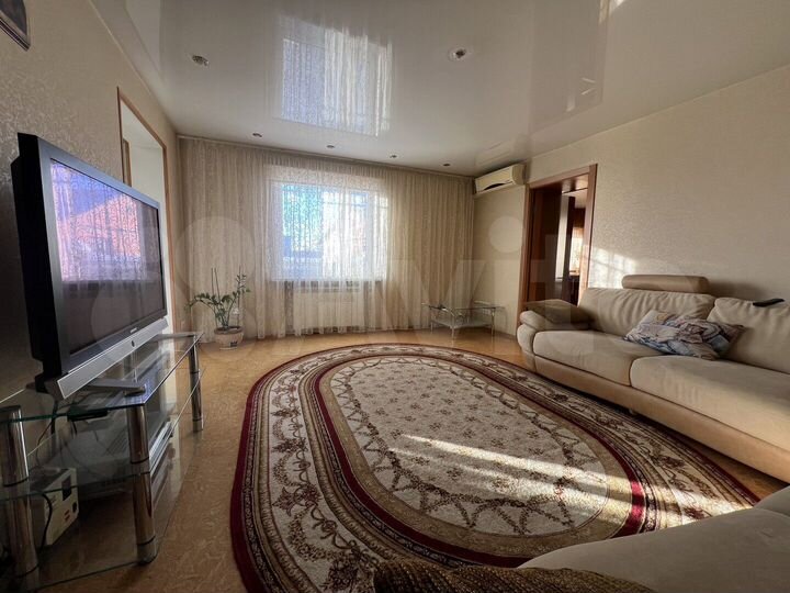 Дом 205 м² на участке 8 сот.