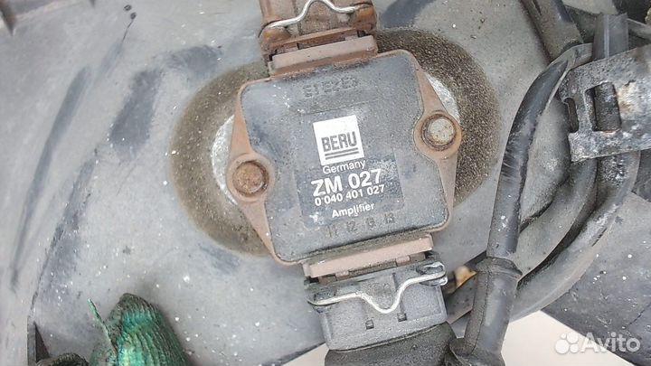 Корпус воздушного фильтра Audi A4 (B5), 1995