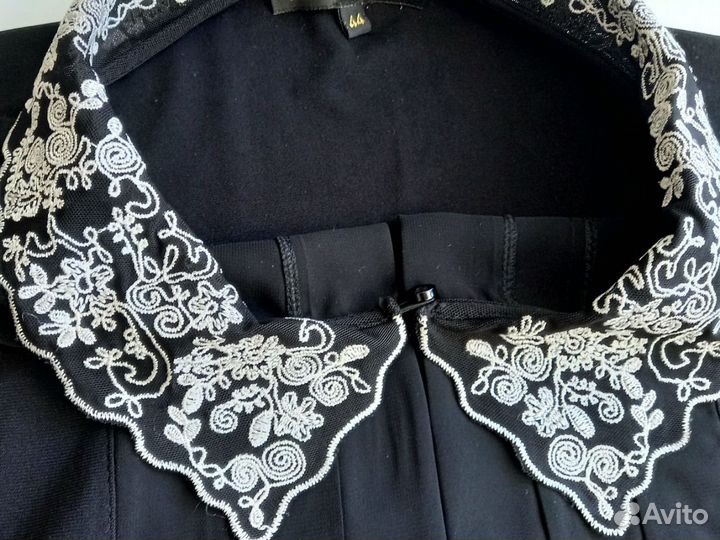 Блузка женская 44 с кружевным воротником