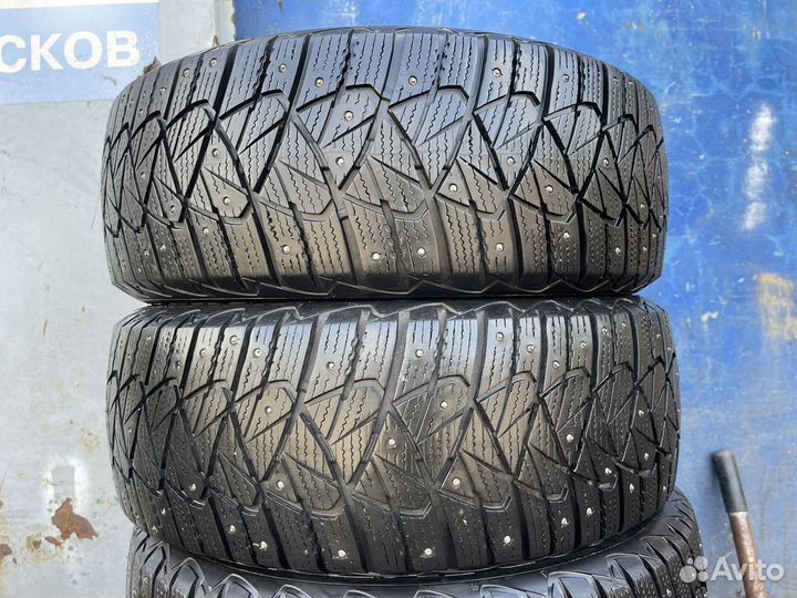 Goodyear Ultragrip 600 205/55 R16 94T