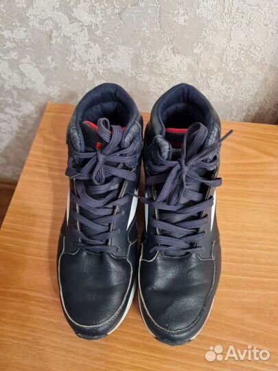Кроссовки мужские 42 размер