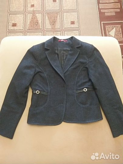 Продам школьную форму