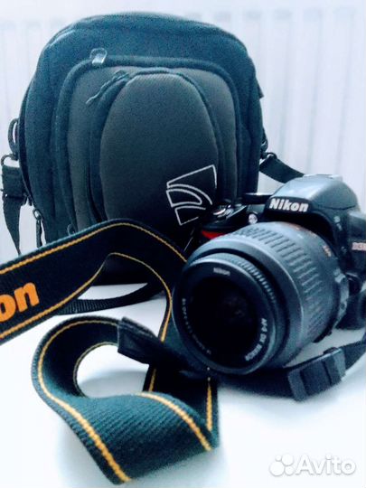 Чехол для камеры и сама камера Nikon D3100