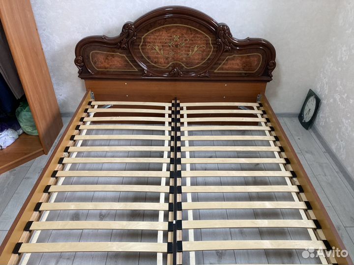 Продам кровать.Спальное место 160х200