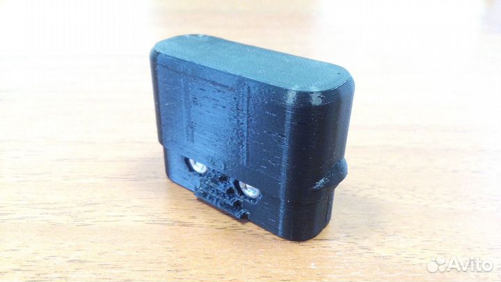 Крепление проводов эхолота Garmin