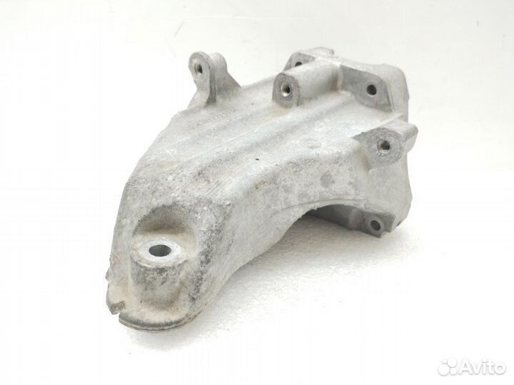 Кронштейн двигателя левый Mercedes-Benz Glc-Class