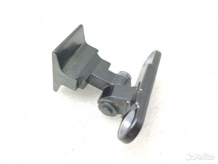 Петля двери задняя левая Bmw 5-Series F10 2011