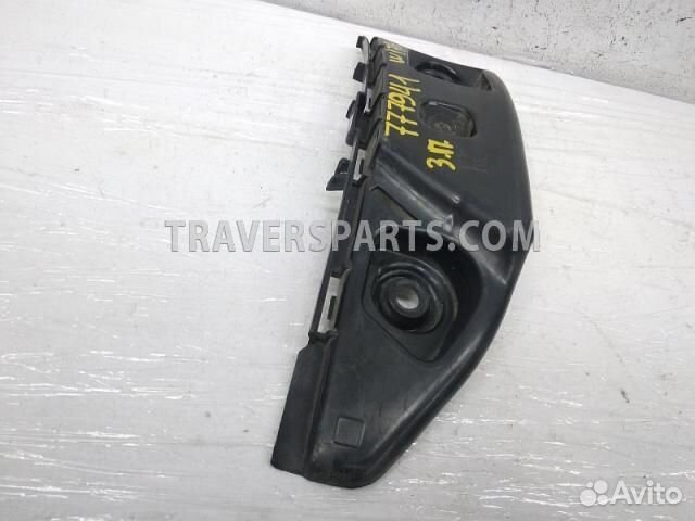 Кронштейн заднего бампера