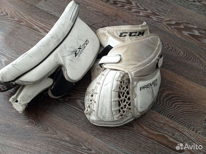 Нагрудник хоккейный вратарский jr