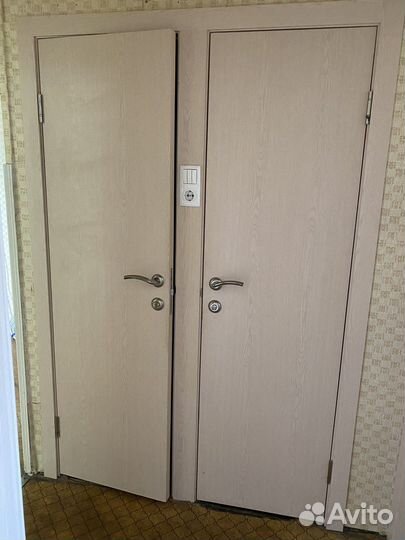 Межкомнатные двери бу 5 штук